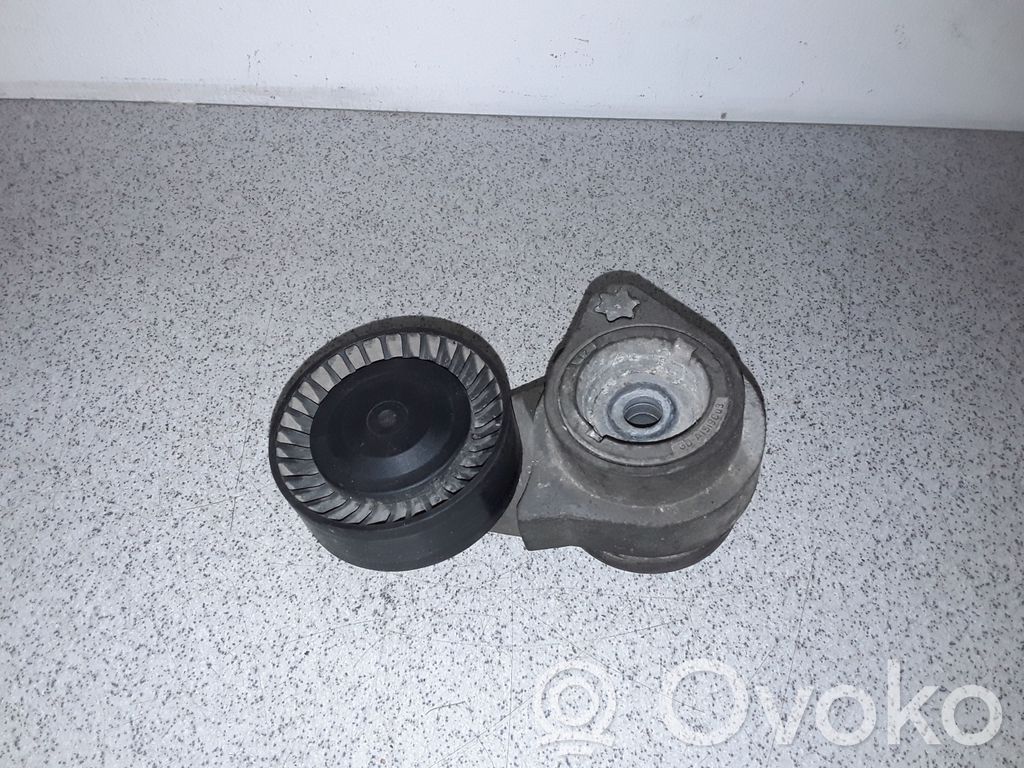 BMW 7 E65 E66 Diržo įtempėjas 