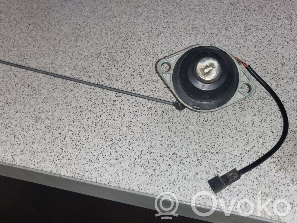 BMW 5 E39 Loading door lock 