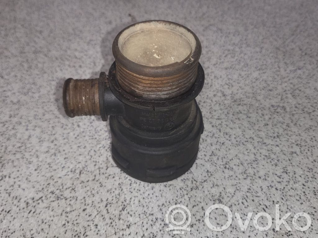 BMW 5 E39 Caurulīte (-es) / šļūtene (-es) 