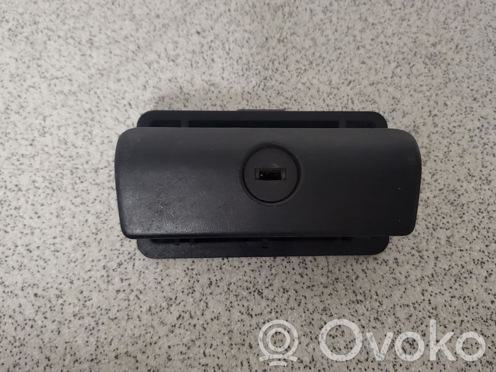 BMW 5 E39 Glove box lock 