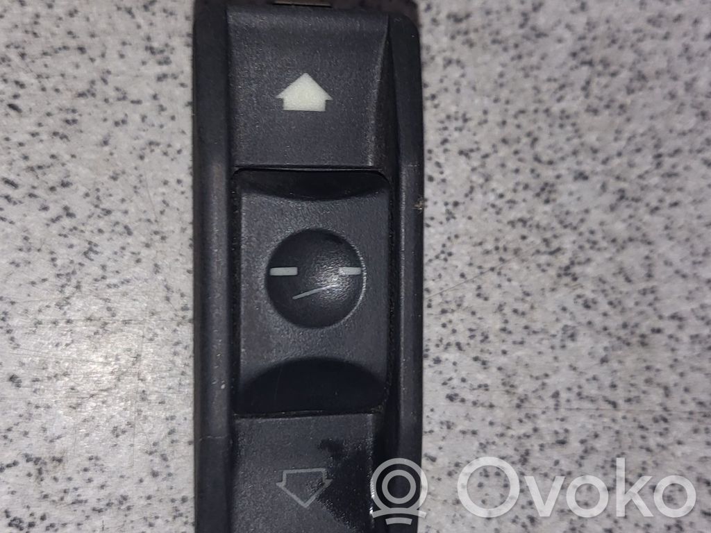 Interruptor del techo solar   61311378862