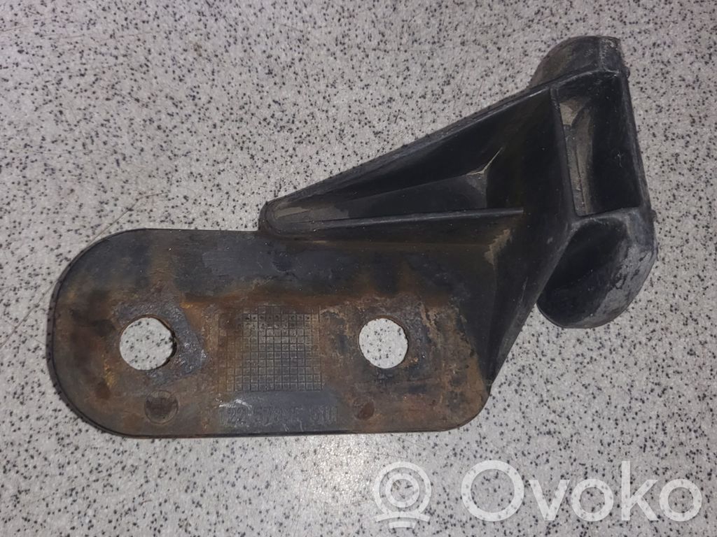 BMW 3 E36 Etupuskurin kannake 