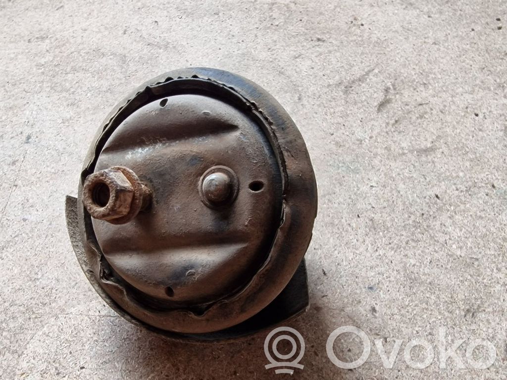 BMW 3 E36 Engine mount bracket 