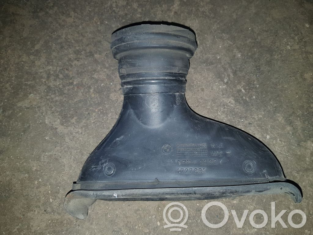 BMW 3 E36 Oro paėmimo kanalo detalė (-ės) 