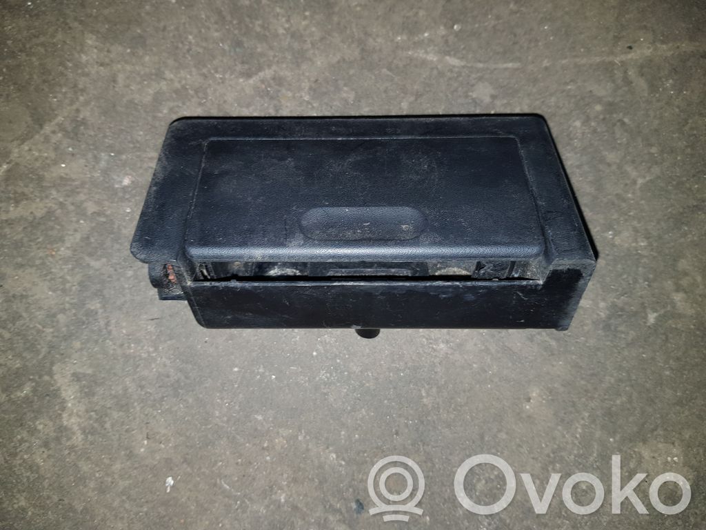 BMW 3 E36 Pelnutrauks (priekšā) 