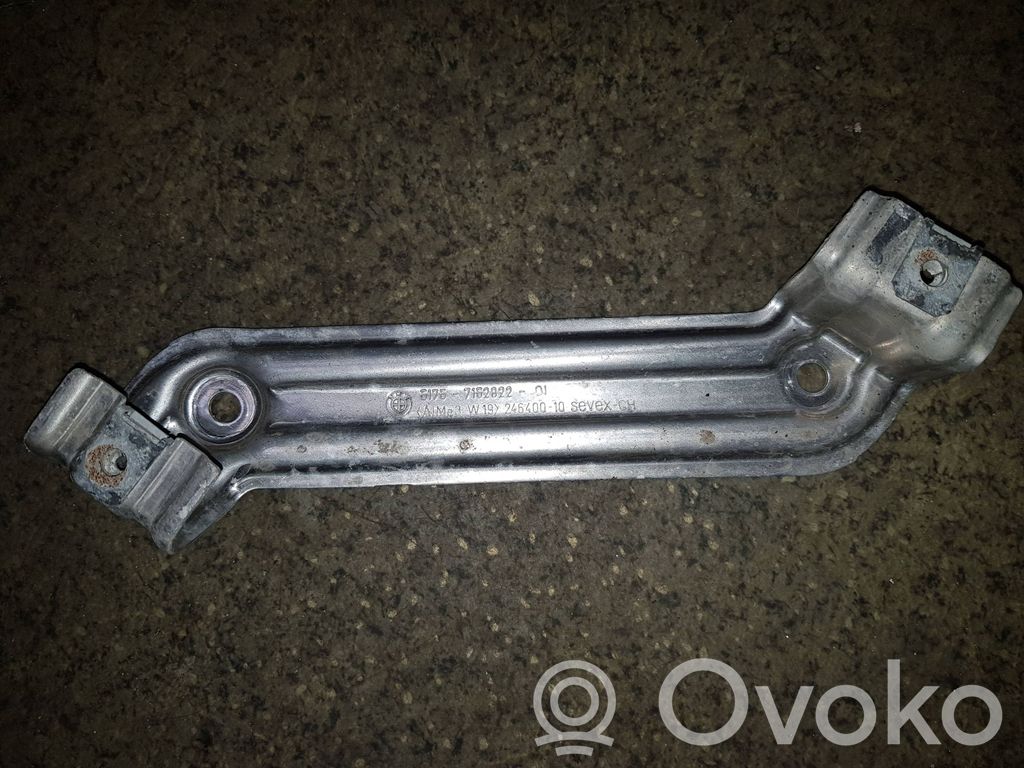 Muu alustan osa   7152822