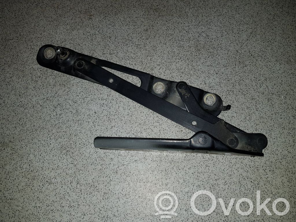 BMW 3 E36 Tailgate/trunk/boot hinge 