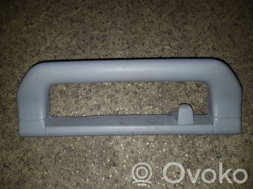 BMW 5 E34 Rankenėlė galinė 