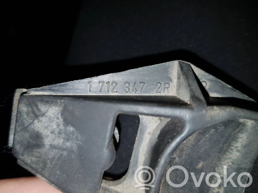 BMW 5 E34 Radiator mount bracket 