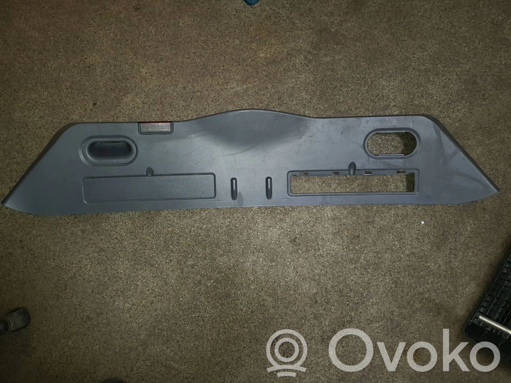 BMW 7 E65 E66 Kita bagažinės apdailos detalė 
