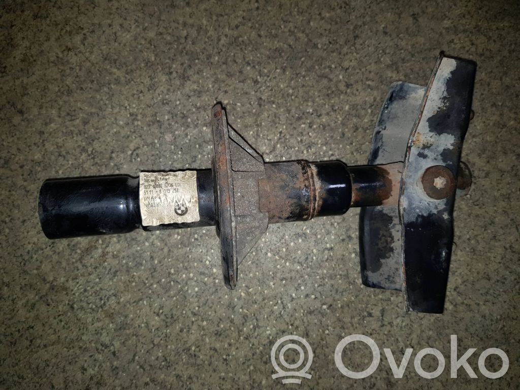 BMW 3 E36 Priekšpusē bampera turētājs 