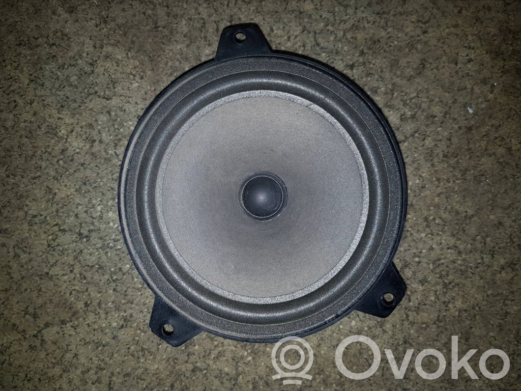 BMW 3 E46 Etuoven kaiutin 