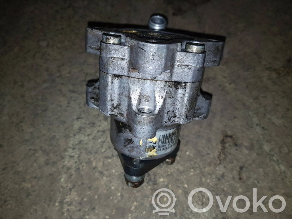 BMW 3 E90 E91 Power steering pump 