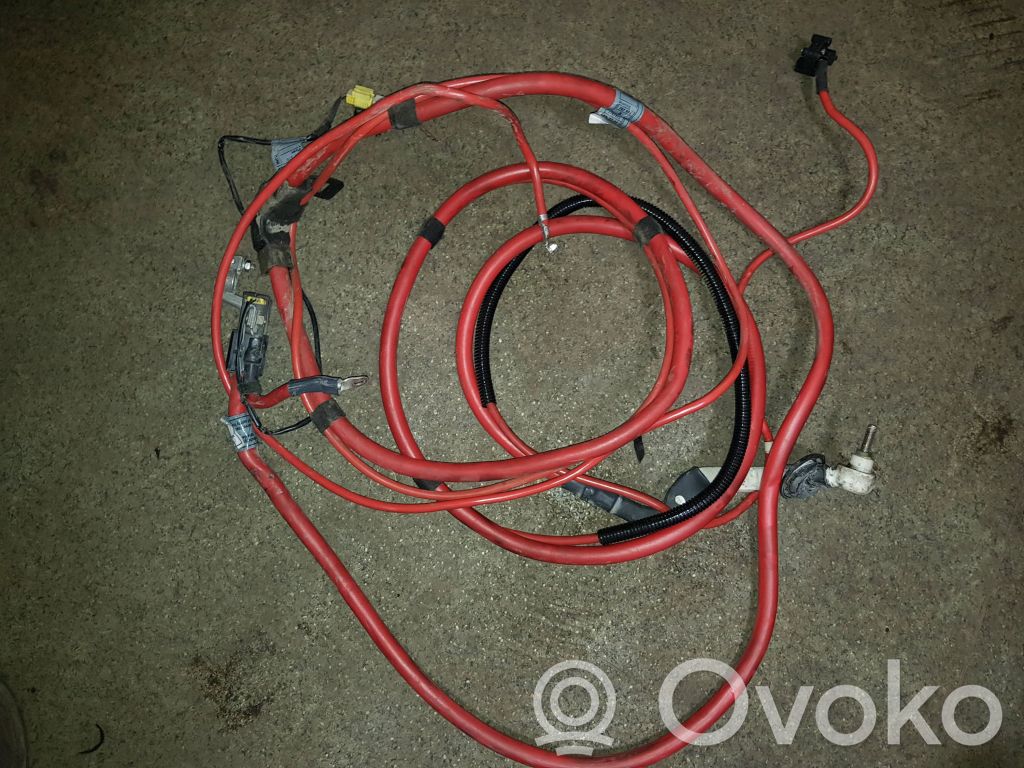 BMW 5 E39 Positive cable (battery) 