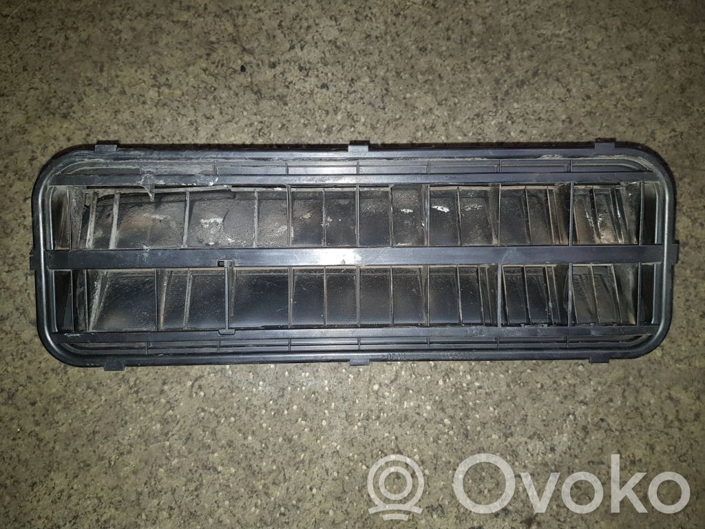 BMW 5 E60 E61 Ventiliacinės grotelės 
