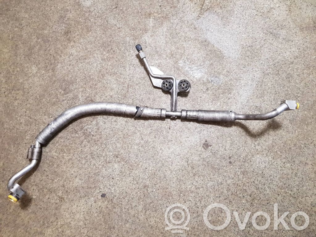 BMW 5 E60 E61 Ilmastointilaitteen putki (A/C) 