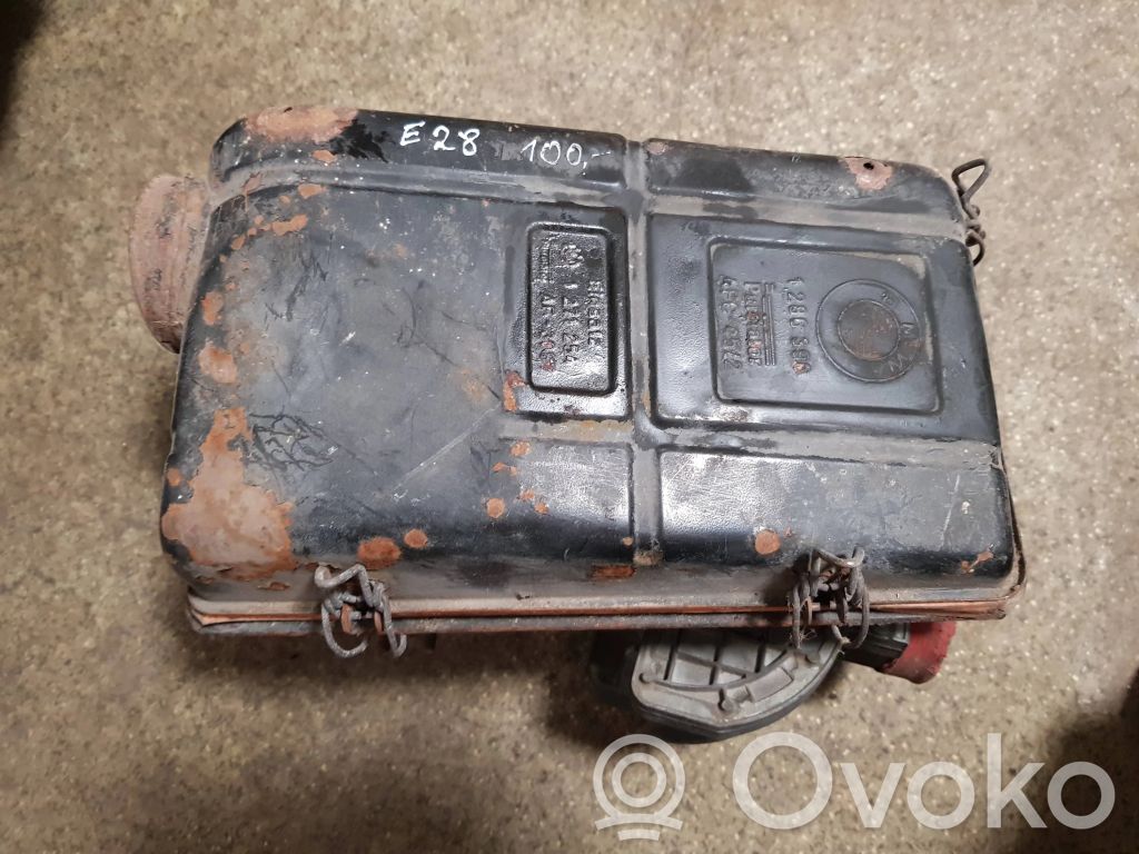 BMW 5 E28 Air filter box 