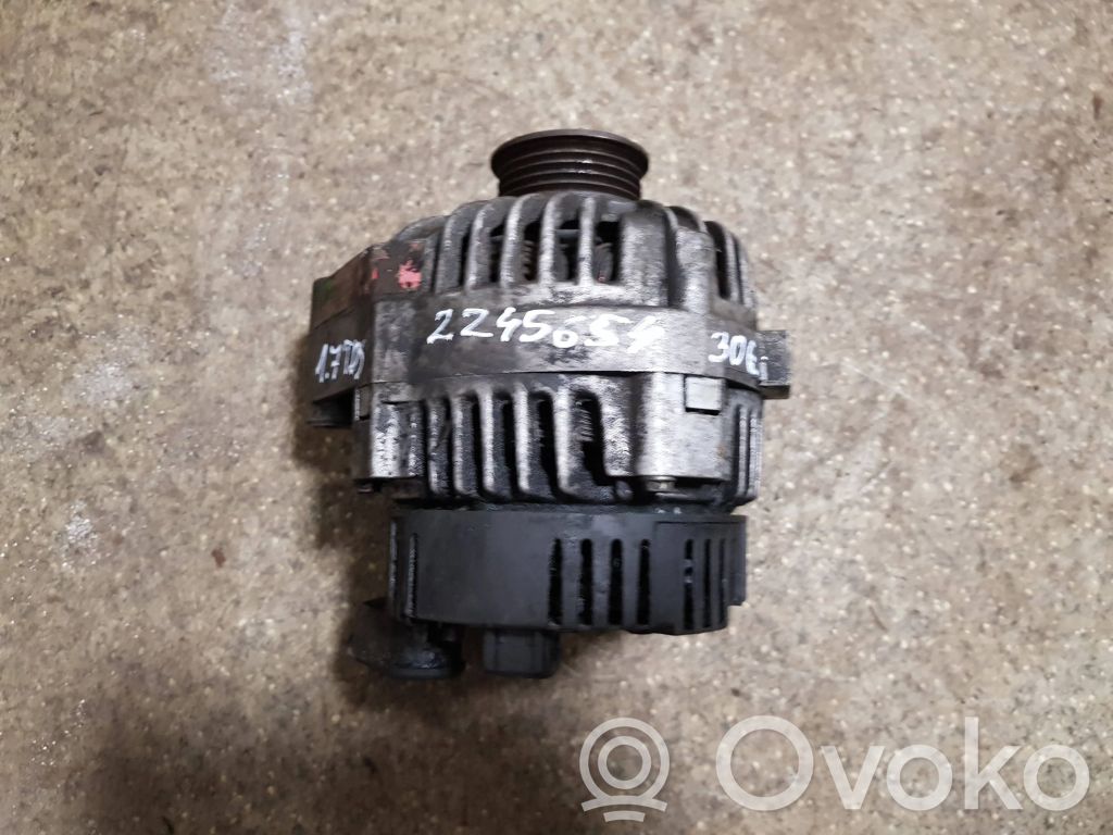 BMW 3 E36 Ģenerators 