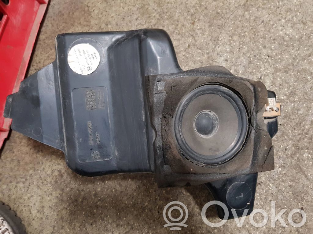 BMW 5 E39 Subwoofer speaker 