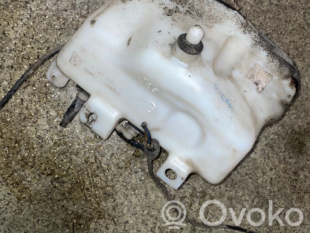 BMW 5 E39 Langų skysčio bakelis 