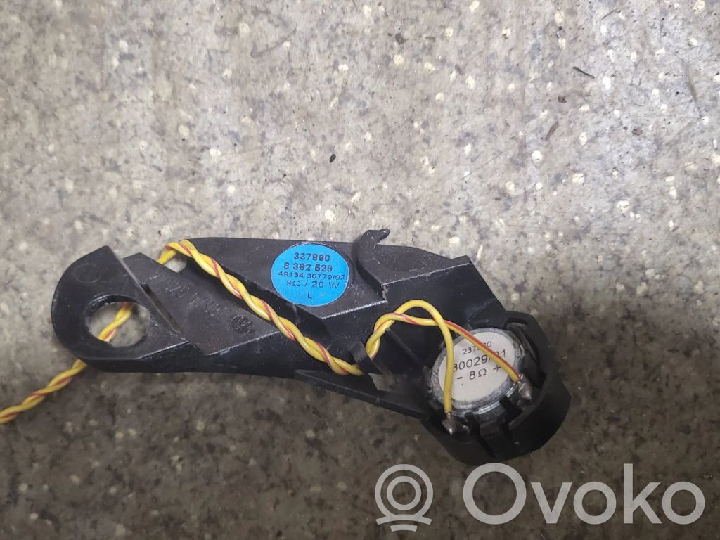BMW 5 E39 Front door speaker 