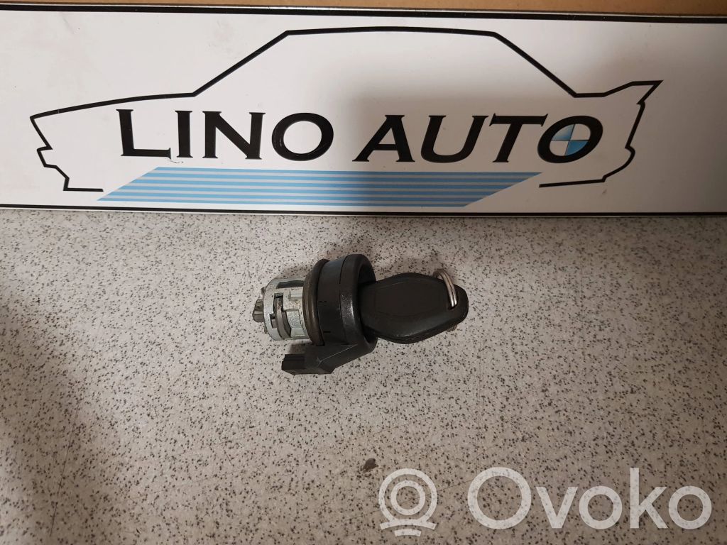 BMW 5 E39 Aizdedzes atslēga / karte 