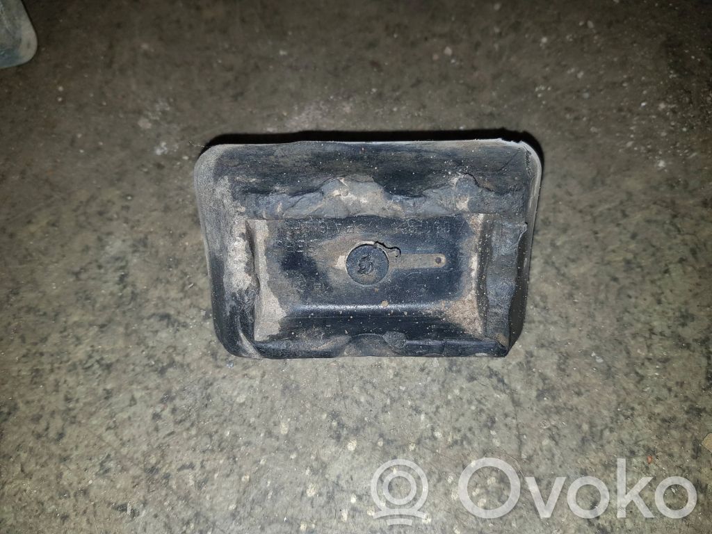 BMW 5 E39 Jacking socket point 