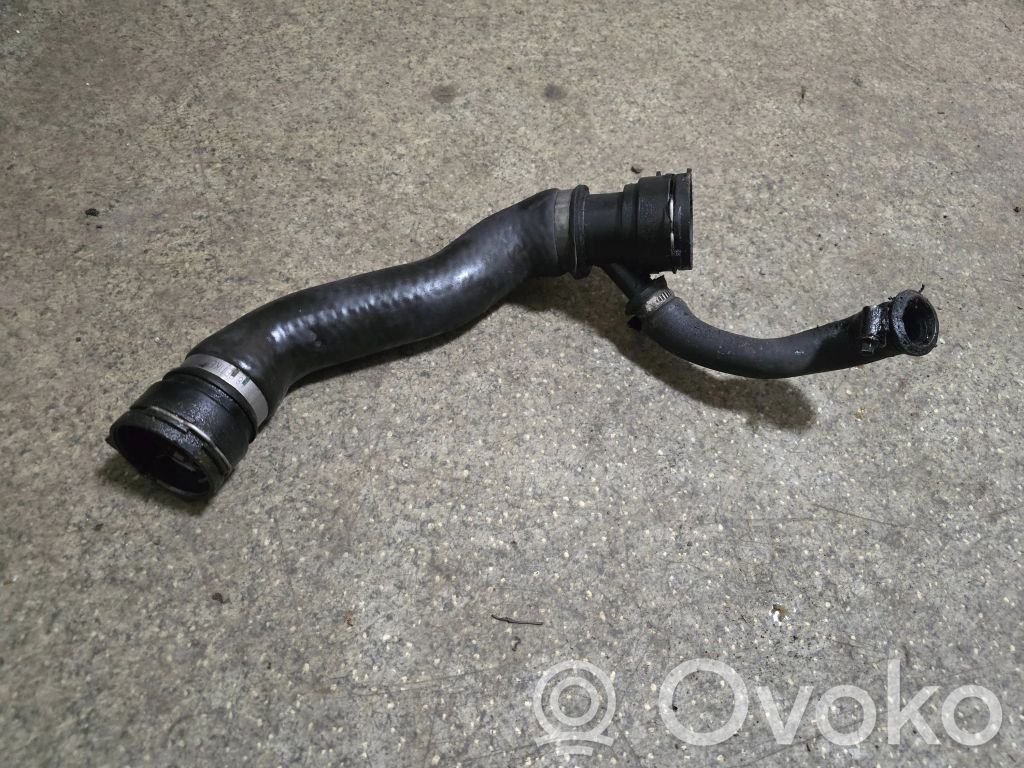 BMW 5 E39 Engine coolant pipe/hose 