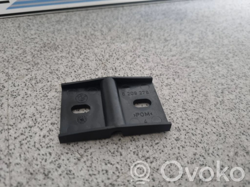 BMW 3 E46 Kita salono detalė 