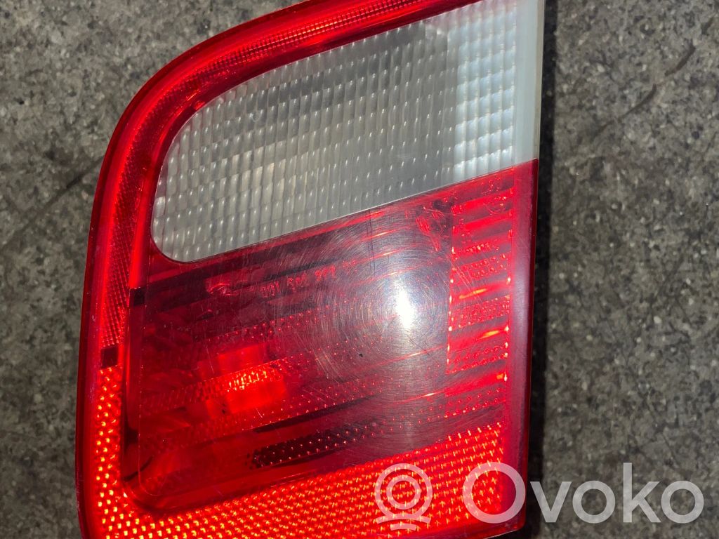 BMW 3 E46 Takaluukun takavalot 