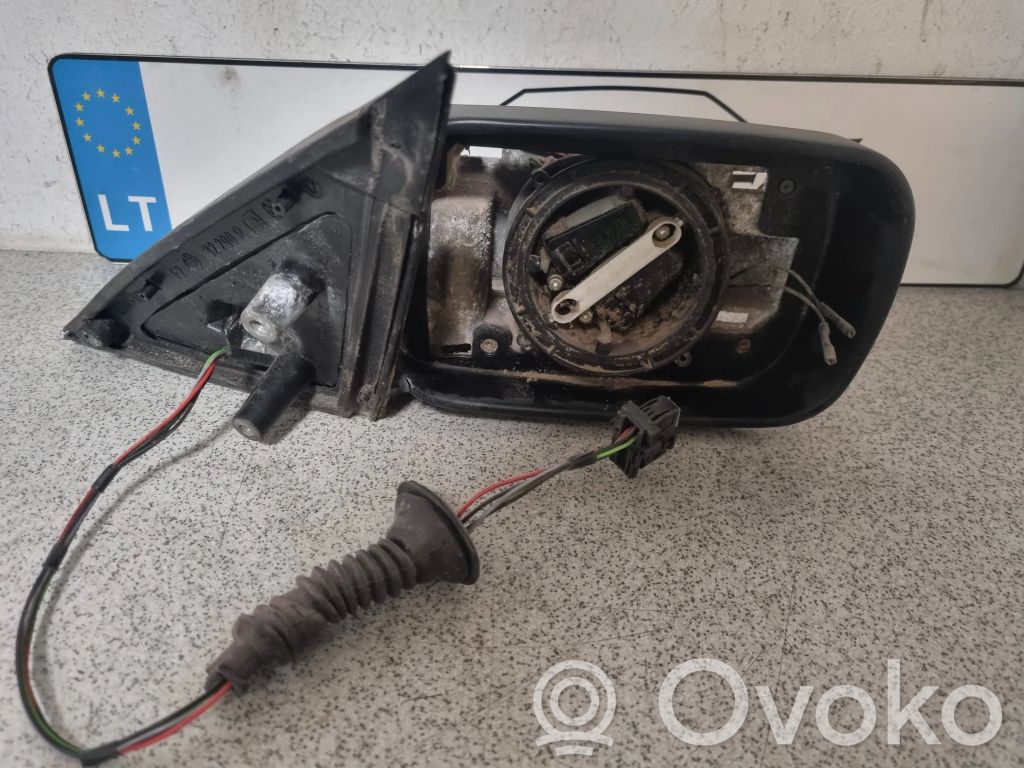 BMW 5 E39 Front door electric wing mirror 