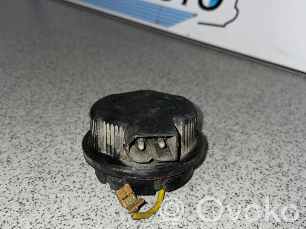 BMW 5 E34 Deckel Abdeckung Scheinwerfer 