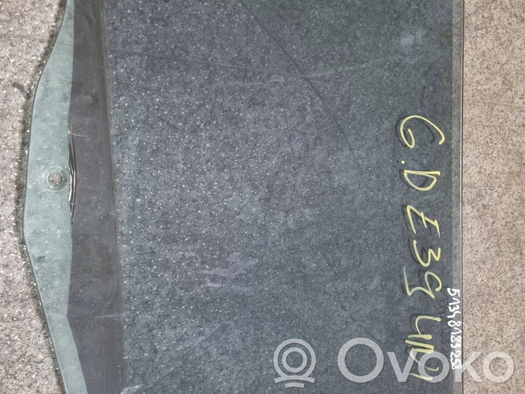 BMW 5 E39 Rear door window glass 