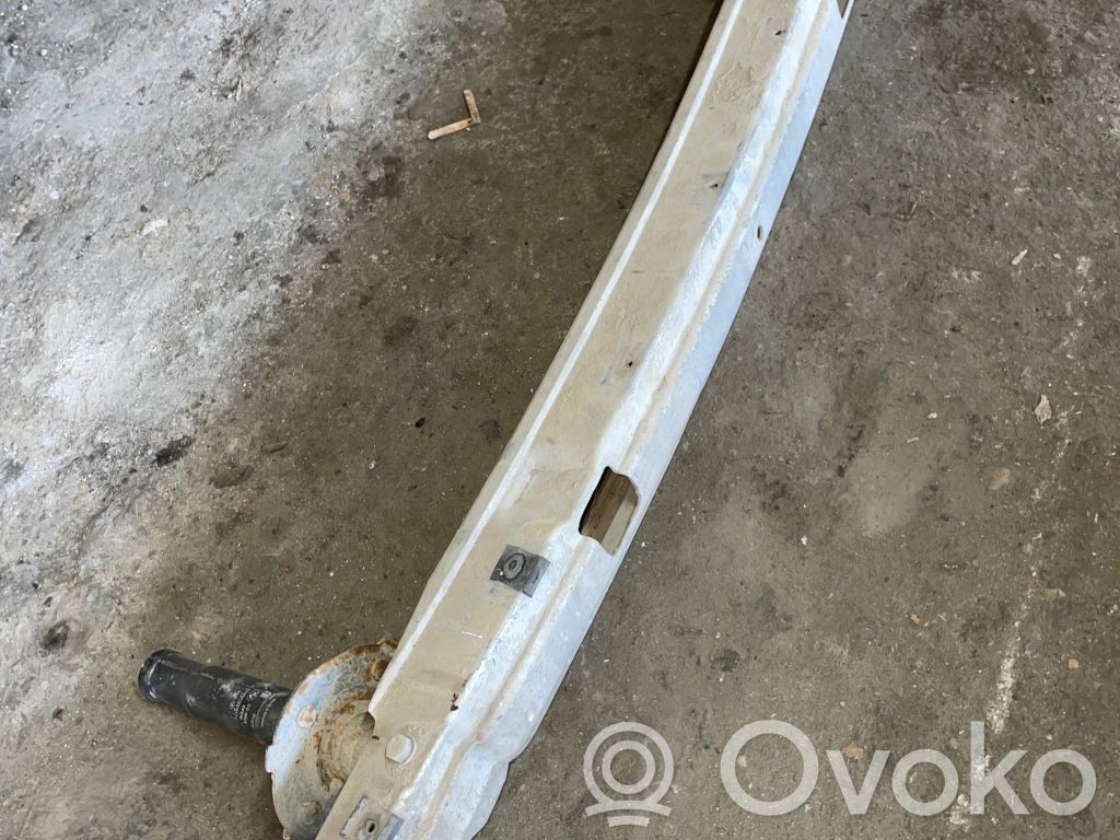 BMW 5 E39 Takapuskurin poikittaistuki 