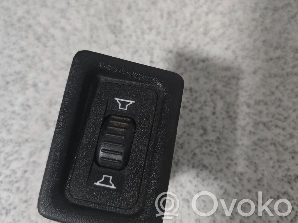 Other switches/knobs/shifts   1379048