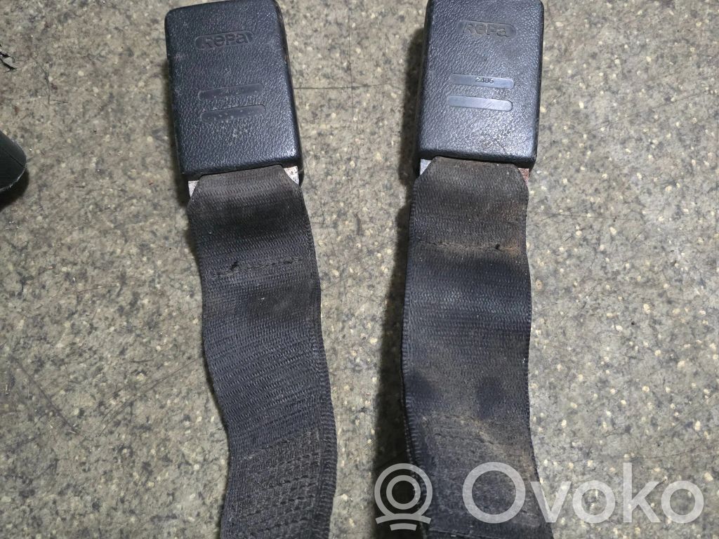 BMW 5 E28 Cinturón medio (trasero) 