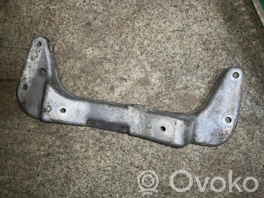 Mocowanie / Wspornik linki zmiany biegów   1141833,L99226,R110920339