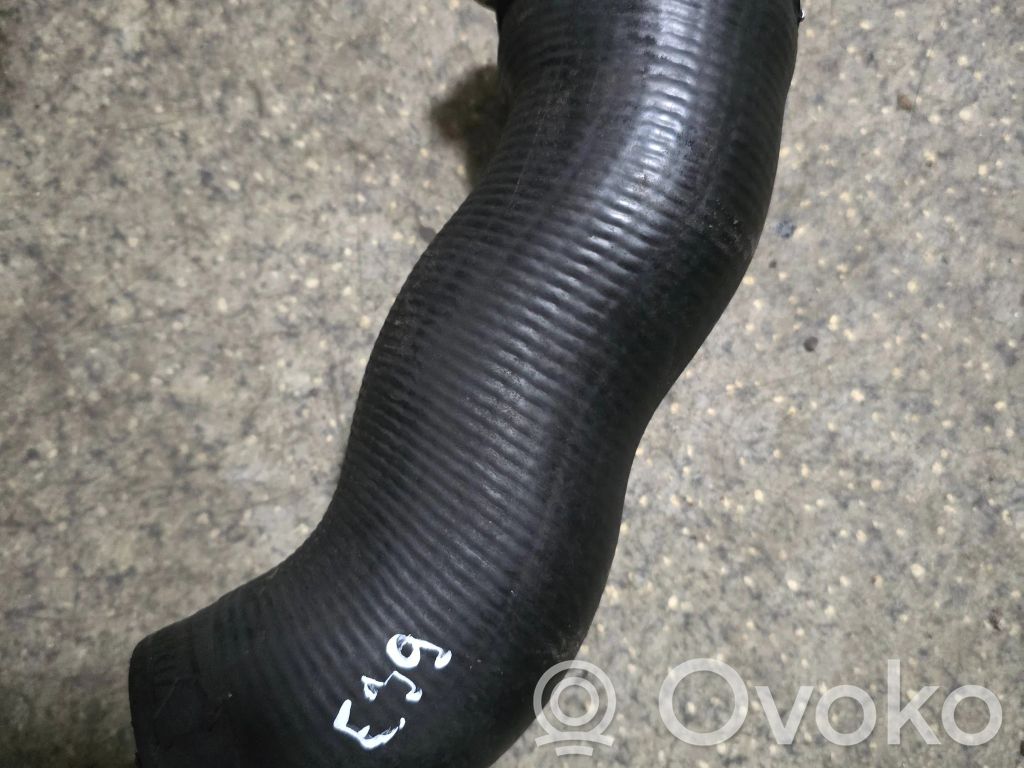 BMW 5 E39 Intercooler hose/pipe 
