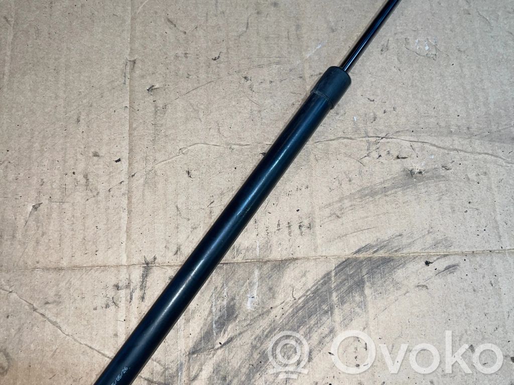 BMW X5 E53 Tailgate/trunk strut/damper 