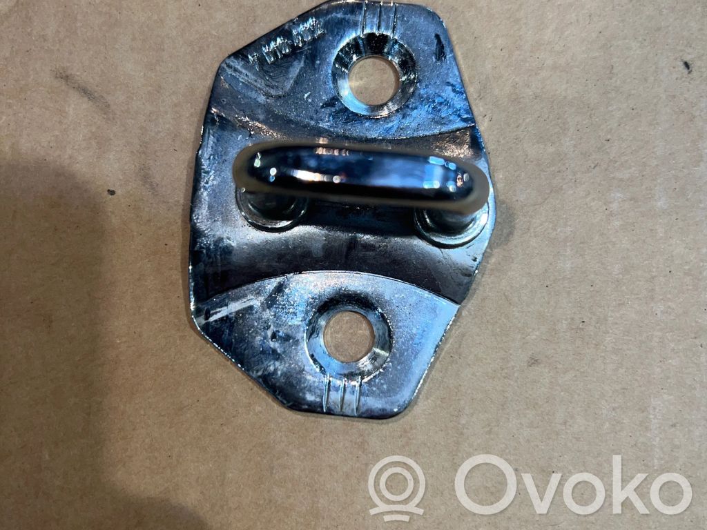 BMW X5 E53 Front door lock loop/hook striker 