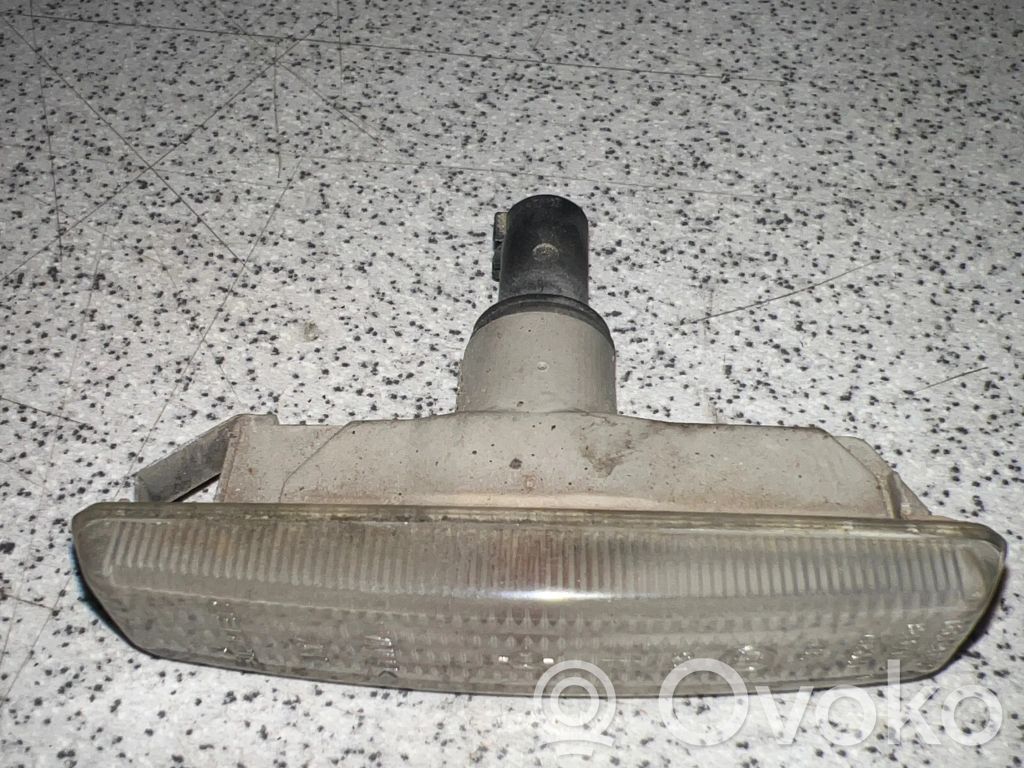 BMW 5 E39 Front fender indicator light 