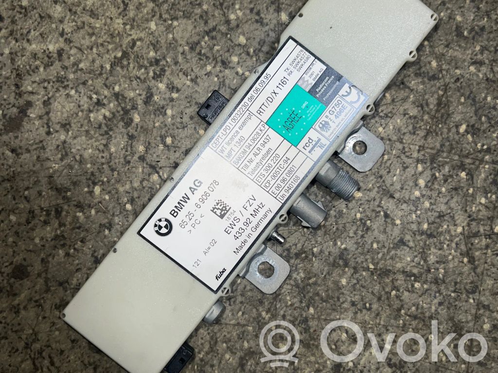 BMW 5 E39 Antenos stiprintuvas 
