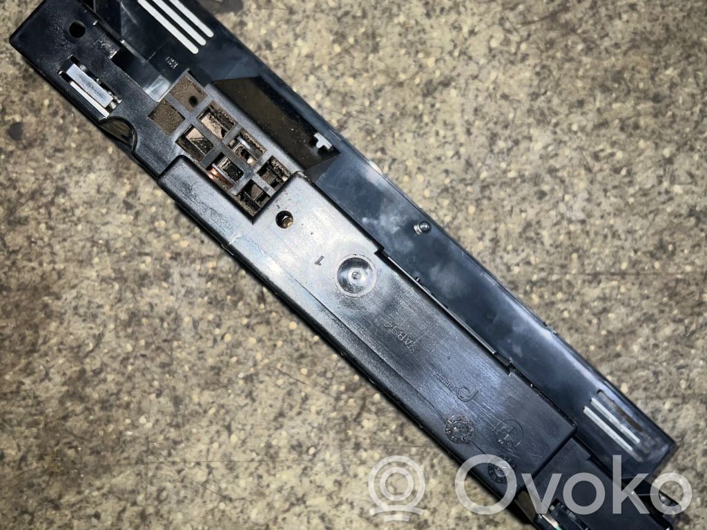 BMW 5 E39 Climate control unit 