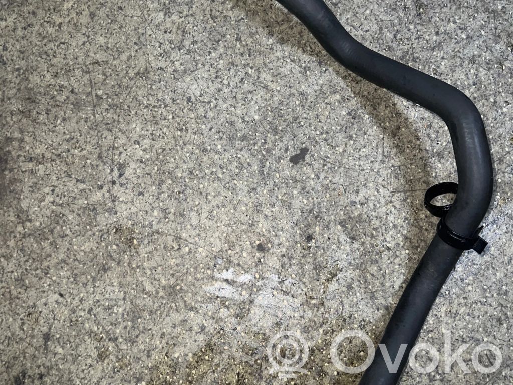 Engine coolant pipe/hose   6945282