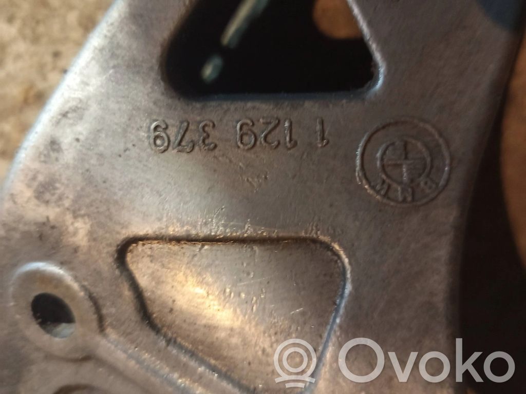 BMW 5 E34 Engine mounting bracket 