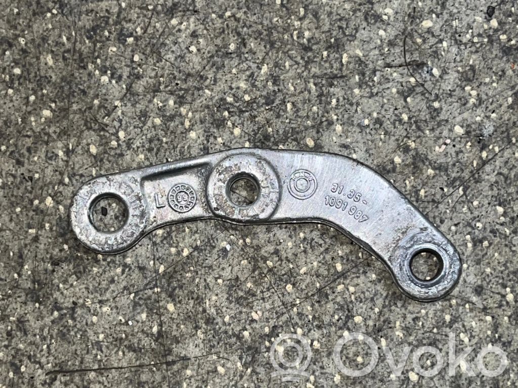BMW 5 E39 Halterung Stabilisator vorne 
