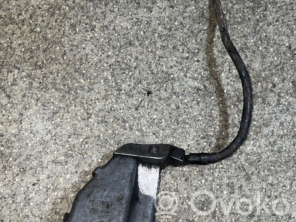 BMW 5 E34 Engine mounting bracket 