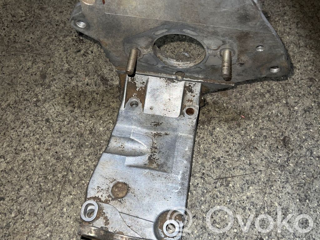 BMW 5 E34 Fuel pump bracket 