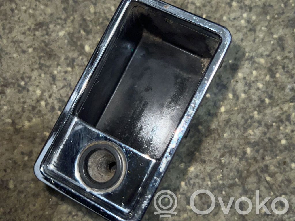 BMW 5 E39 Pelnutrauks 