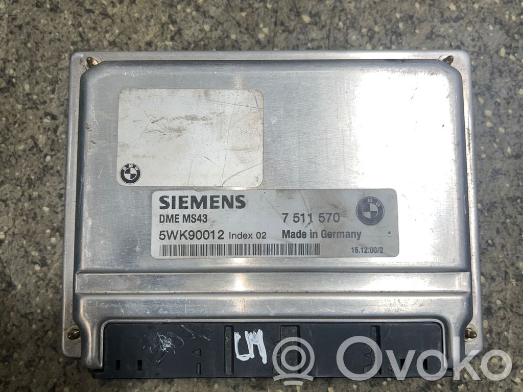 BMW 5 E39 Engine control unit/module 